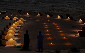 Hotel Adventurer Camp